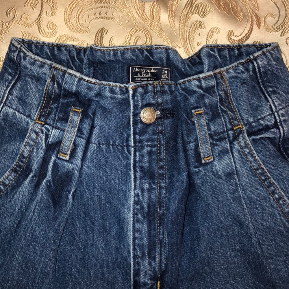 💕Abercrombie & Fitch size 24-00